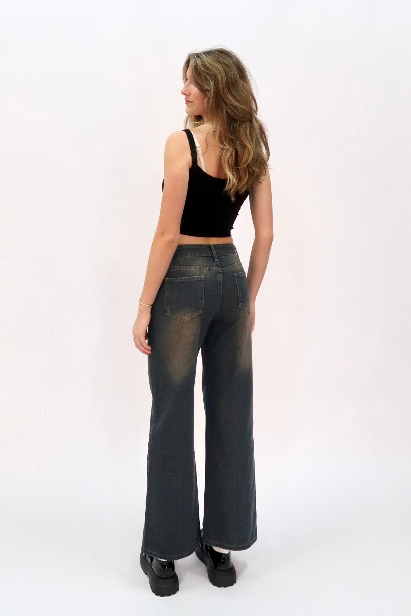 Ella low-waisted jeans in light wash - SCG_COLLECTIONSBottom